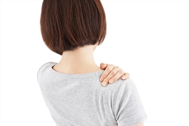肩こりの女性